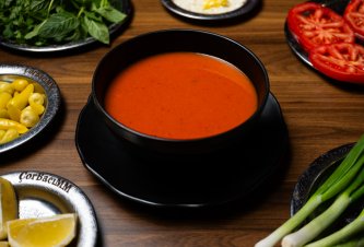 ÇORBALAR Kaşarlı Domates Çorbası 